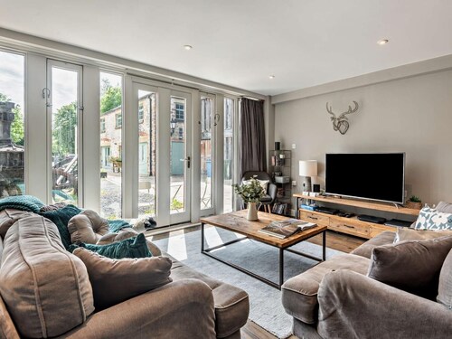 3 Bed in Bakewell (oc-53896)
