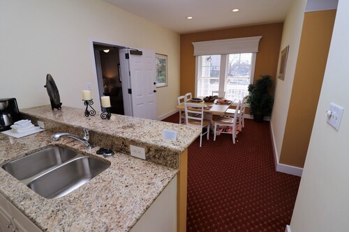 King's Creek Plantation 2 Bedroom Cottage