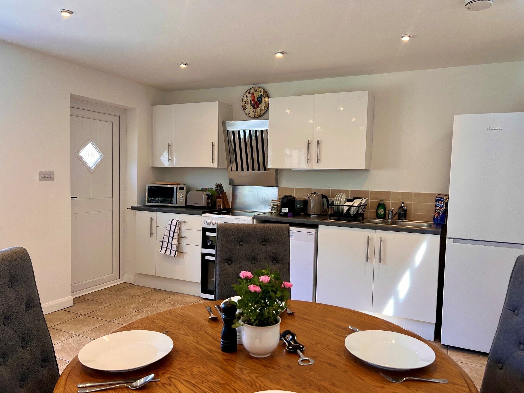 House, 1 Bedroom (Selden Lodge) | Private kitchen | Fridge, cookware/dishes/utensils