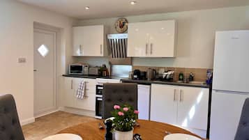 House, 1 Bedroom (Selden Lodge) | Private kitchen | Fridge, cookware/dishes/utensils