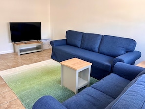 House, 1 Bedroom (Selden Lodge) | Ruang tamu | TV skrin rata 