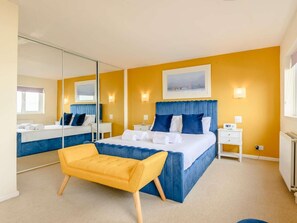 Free WiFi, bed sheets - 3 Bed in Brixham (oc-bx004) (Brixham)