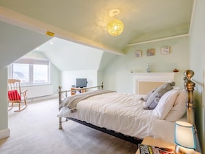 3 bedrooms, travel cot, free WiFi, bed sheets - 3 Bed in Brixham (oc-bx001) (Brixham)