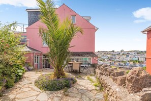 Outdoor dining - 3 Bed in Brixham (oc-bx045) (Brixham)