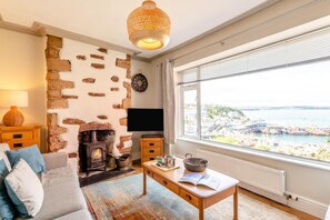 TV, fireplace - 3 Bed in Brixham (oc-bx045) (Brixham)