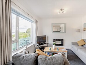 TV - 2 Bed in Brixham (oc-bx079) (Brixham)