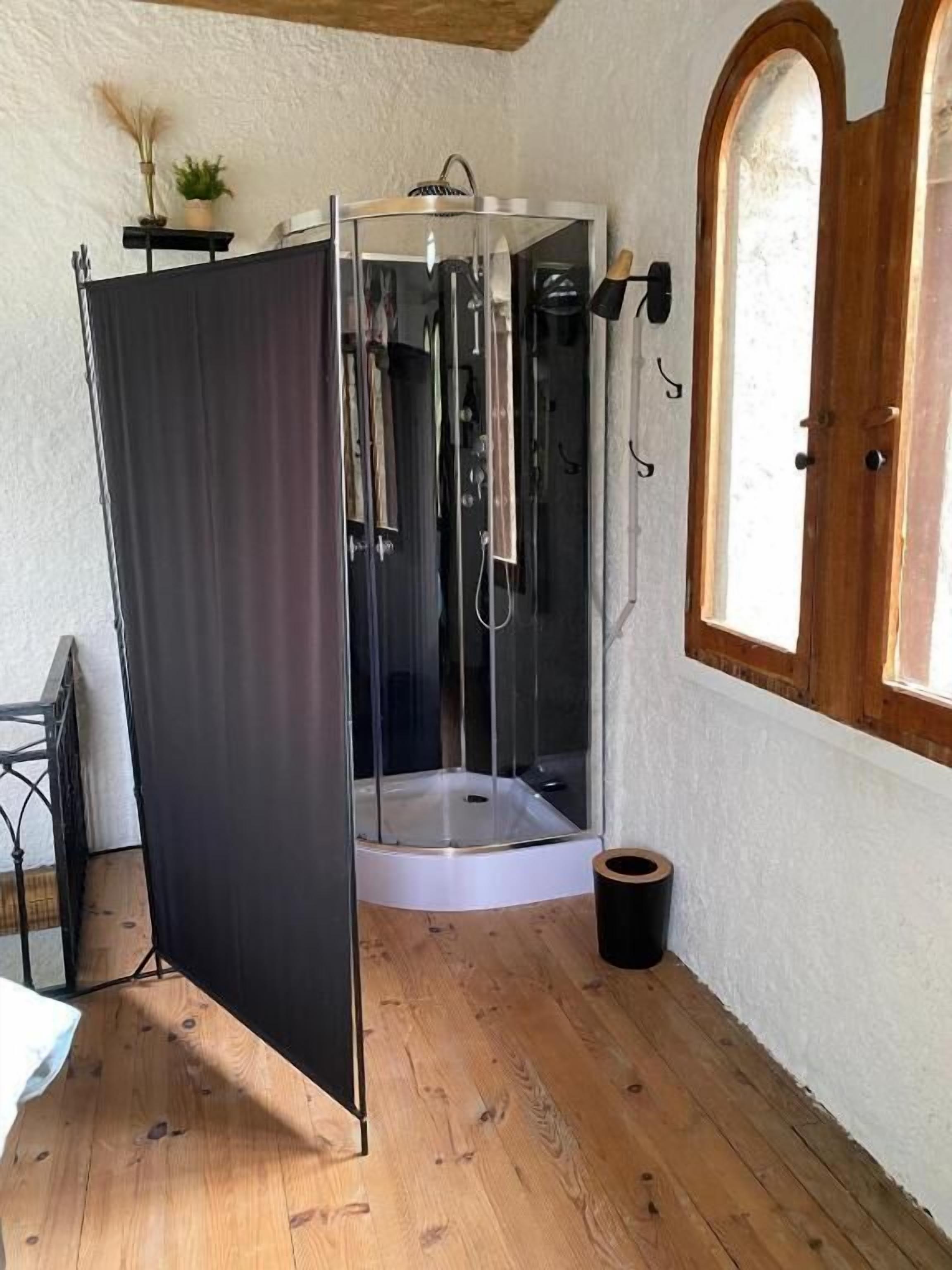 Comfort Room, Garden View | Bathroom