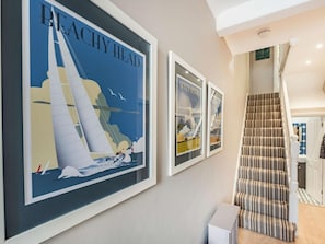 Interior - 3 Bed in Eastbourne (oc-ehc01) (Eastbourne)