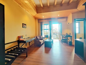 Luxury Double Room, Balcony, Mountain View | Living area - Jo'stel Heritage Bir Pipal Retreat (Gangtok)