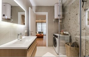 House - Kiti Apartment Beach Escape (Vlorë)