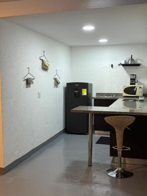 Apartment, Mountain View | Private kitchen - Kaza Living Usaquén  (Usaquen)