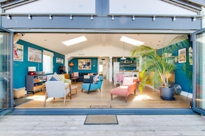 Interior - 2 Bed in Whitstable (oc-wcc19) (Whitstable)