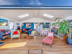 Interior - 2 Bed in Whitstable (oc-wcc19) (Whitstable)