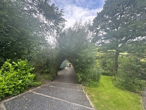 Property grounds - 1 Bed in Llanidloes (oc-56492) (Llanidloes Without)
