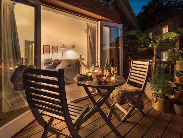 Outdoor dining - 1 Bed in Coniston (oc-lcc37) (Blawith)