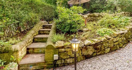 9 Bed in Buxton (oc-57932)