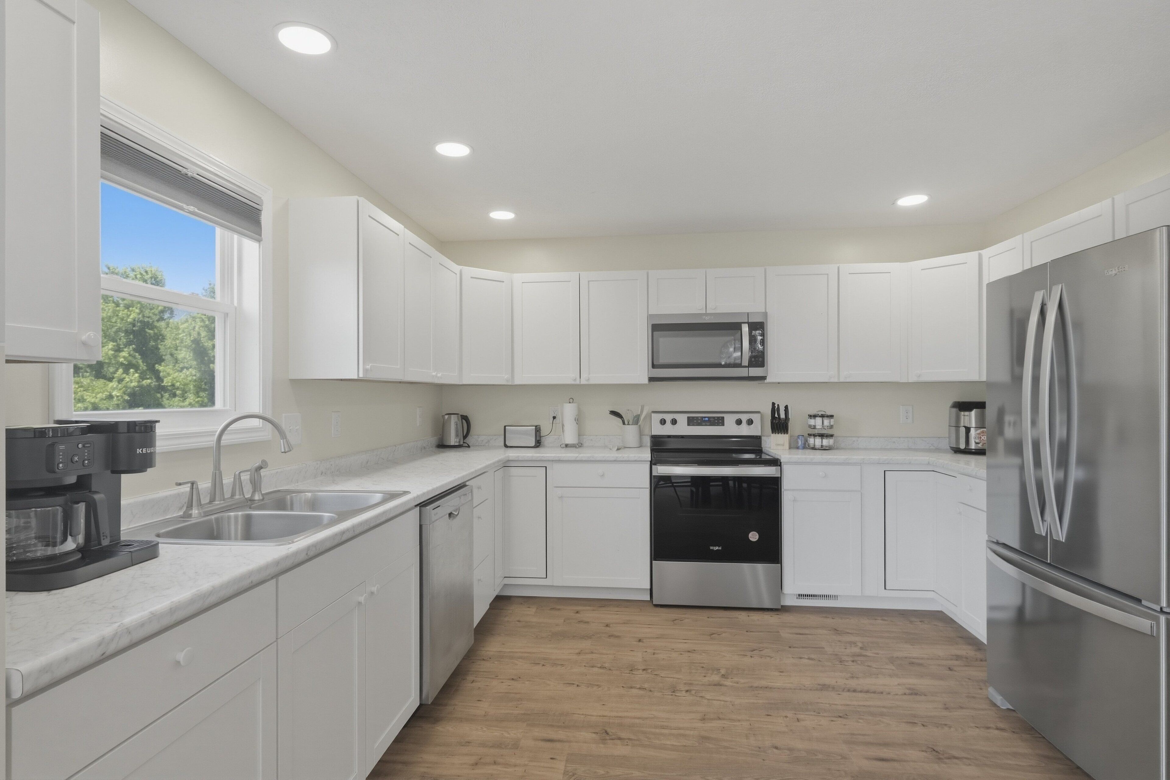 House, 5 Bedrooms | Private kitchen | Coffee/tea maker, fridge, oven