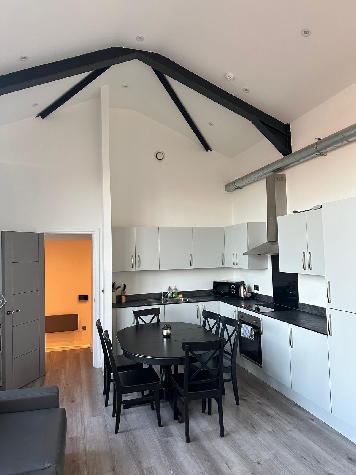 Grand Penthouse, 2 Bedrooms, Non Smoking, City View | Dining