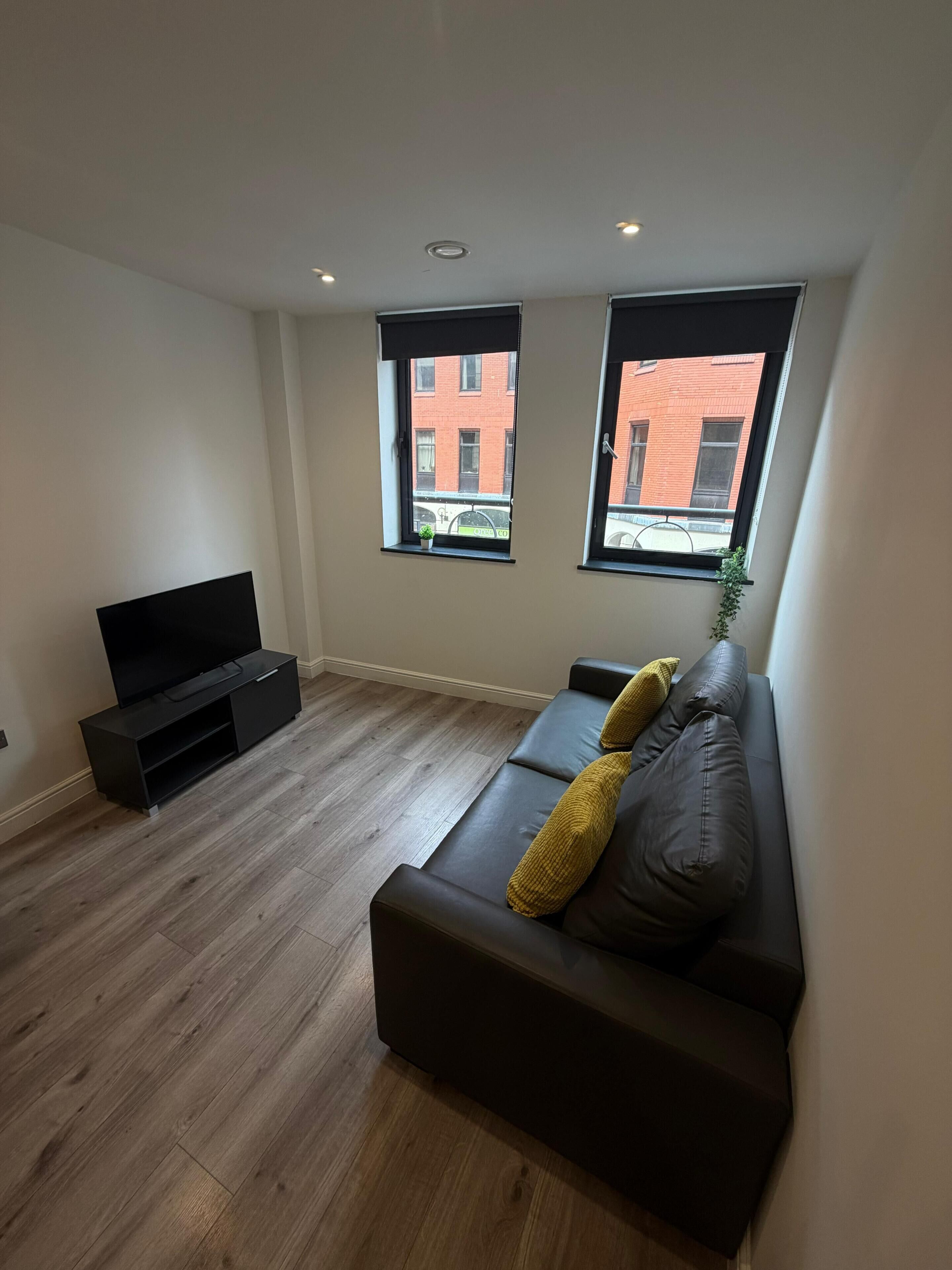 Appartement Confort, non-fumeurs | Coin séjour | TV connectée de 45 pouces avec chaînes numériques