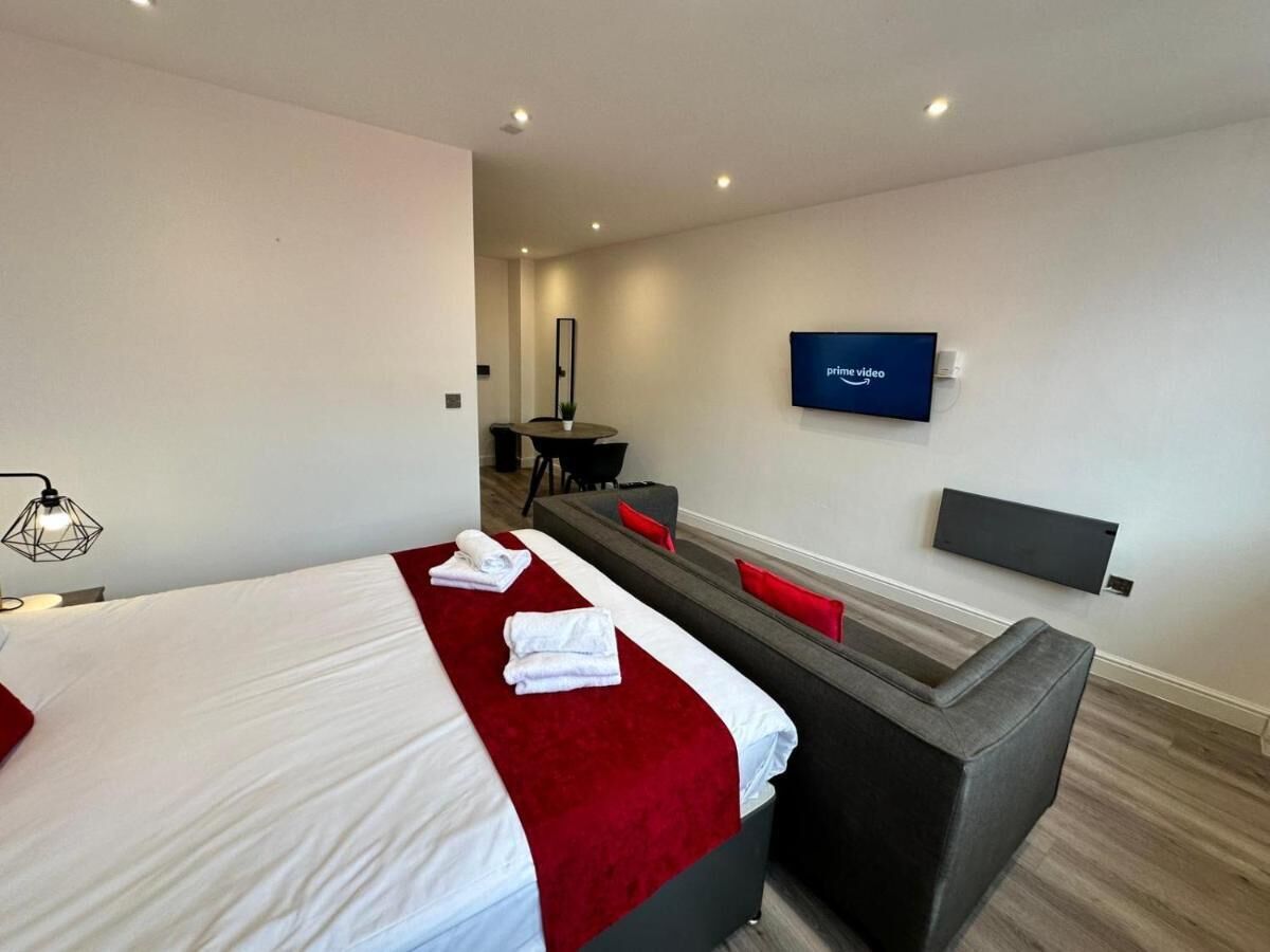 Junior Apartment, City View | Blackout curtains, iron/ironing board, free WiFi, bed sheets