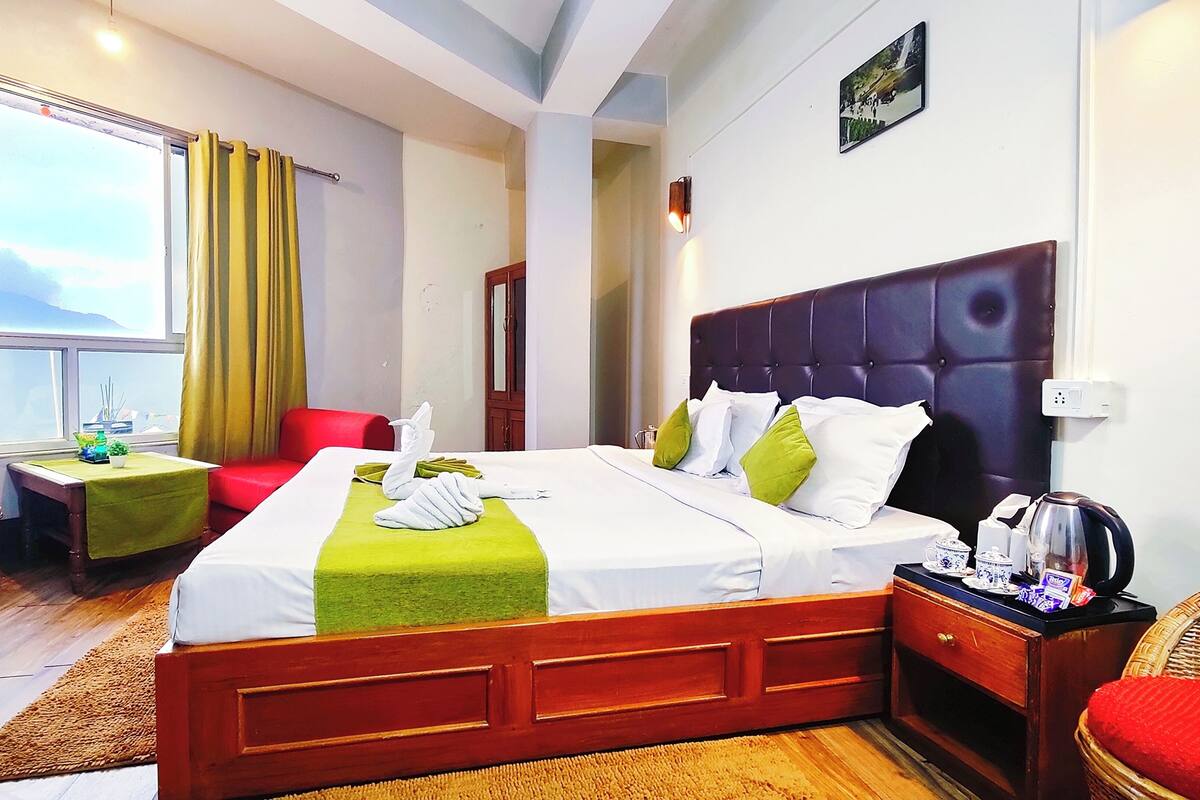 Deluxe Double Room, Valley View | Free WiFi