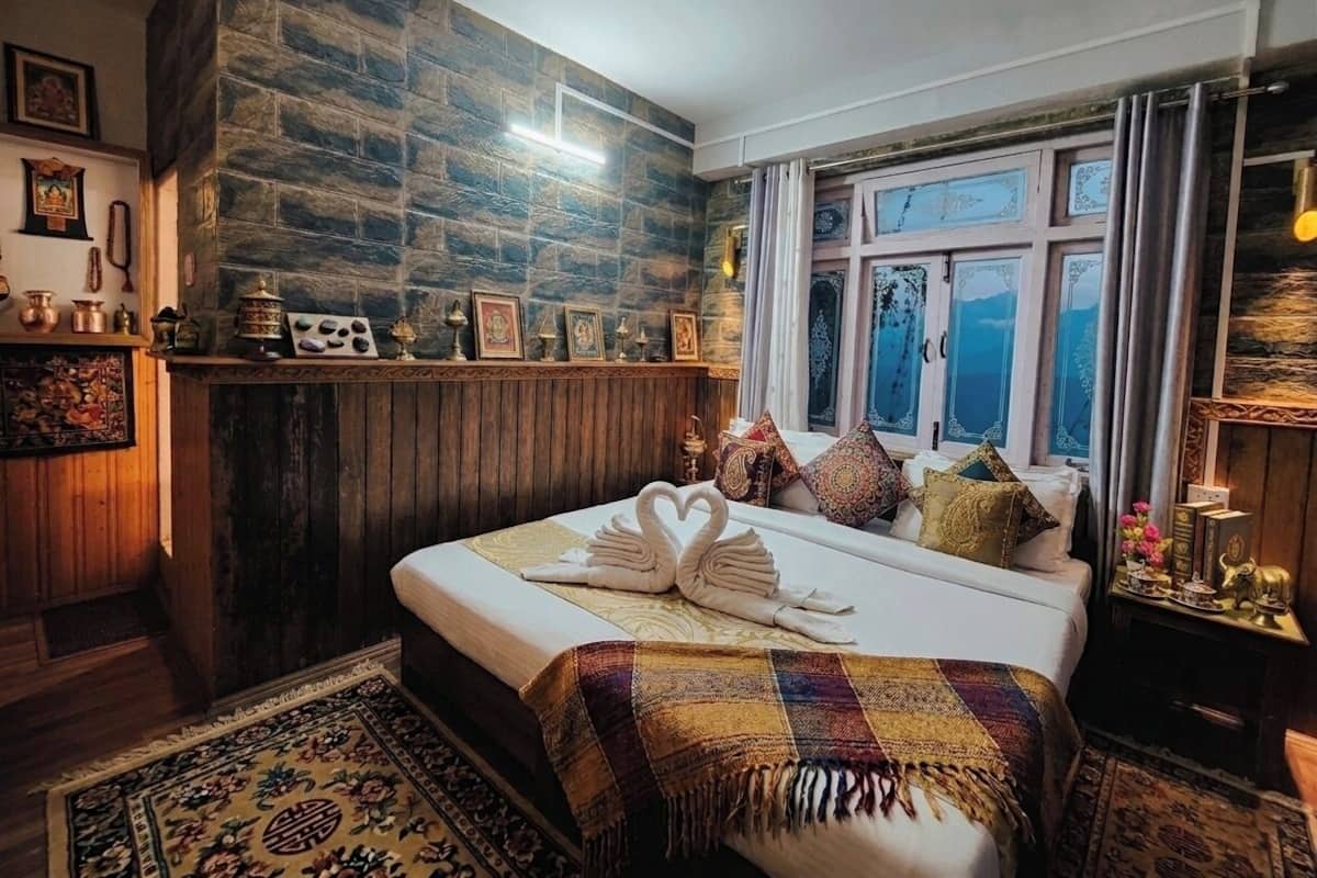 Classic Double Room, Mountain View | Free WiFi