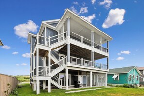 Exterior - KD2504A-Beautiful, new build home, 5 bedroom, Ocean View, Hot Tub, Elevator! (Kill Devil Hills)