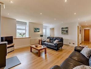 Living area - 3 Bed in Newton -by-the- Sea (oc-cn026) (Newton-by-the-Sea)
