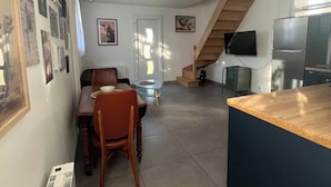 Uklassifisert bilde, 4 av 8, knapp