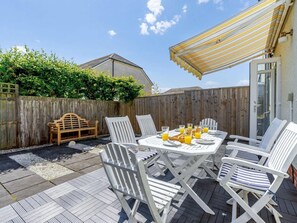 Outdoor dining - 3 Bed in Beadnell (oc-cn042) (Beadnell)