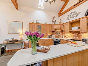 Oven, dishwasher, cookware/dishes/utensils - 3 Bed in Beadnell (oc-cn037) (Beadnell)