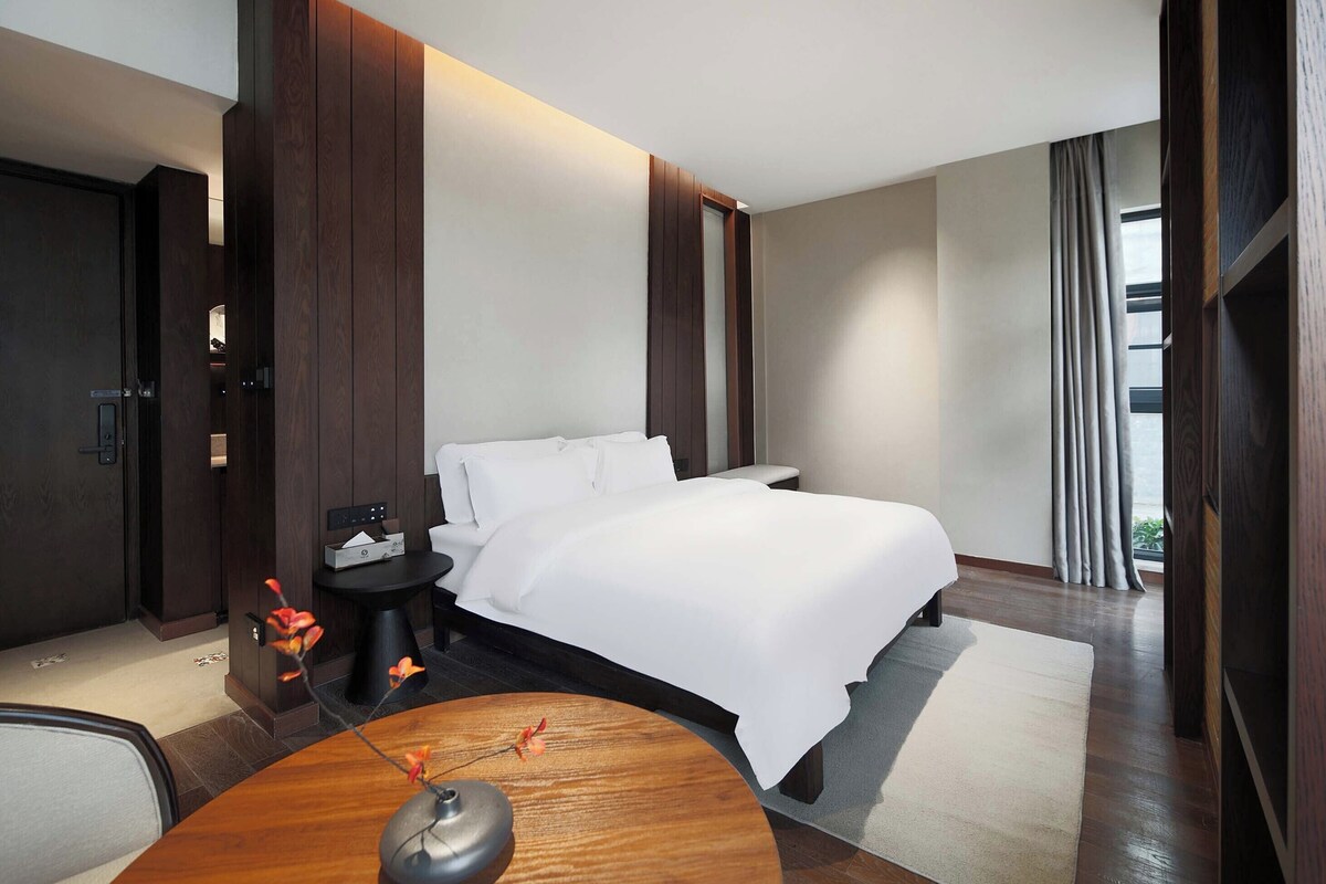 Design Double Room, Balcony, Garden View