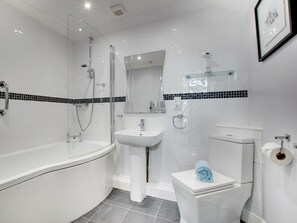 Bathroom - 3 Bed in Seahouses (oc-cn120) (Seahouses)