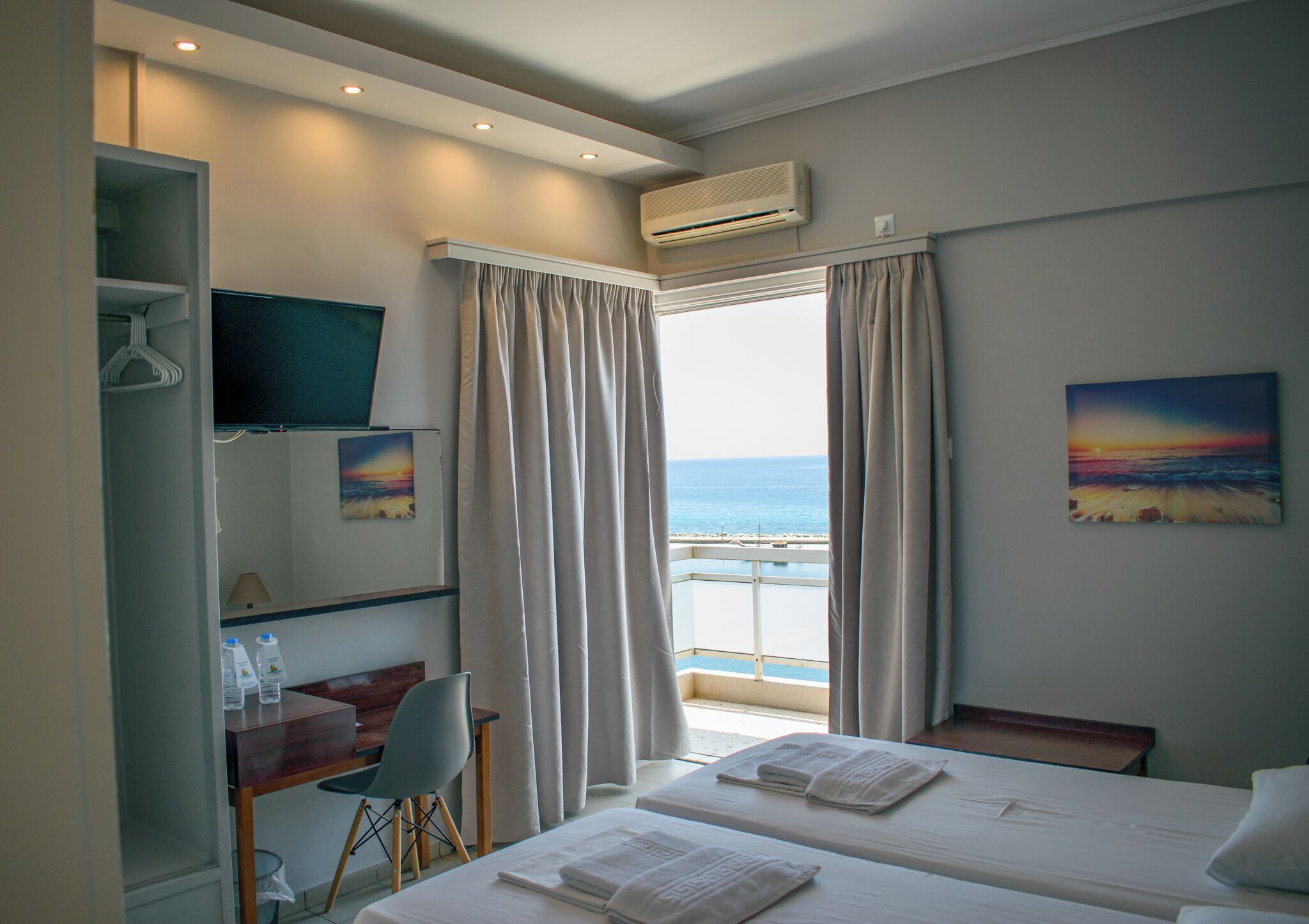 Standard Room, Balcony, Sea View | Wi-fi percuma 
