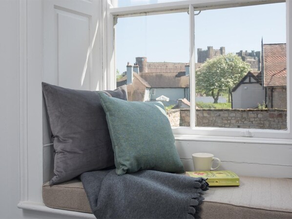 Interior - 4 Bed in Bamburgh (oc-cn089) (Bamburgh)