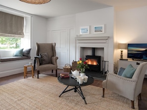 TV, fireplace - 4 Bed in Bamburgh (oc-cn089) (Bamburgh)