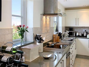 Oven, dishwasher, high chair, cookware/dishes/utensils - 2 Bed in Bamburgh (oc-cn139) (Bamburgh)