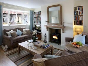 TV, fireplace - 2 Bed in Bamburgh (oc-cn139) (Bamburgh)