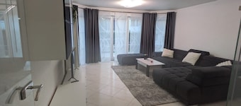 Vacation rental, comfortable and modern, designed for discerning guests, near the main train station