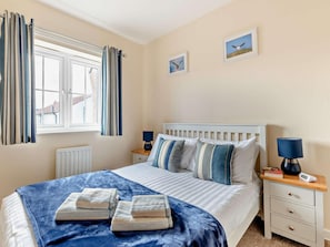 3 Schlafzimmer, Reisekinderbett, kostenloses WLAN, Bettwäsche