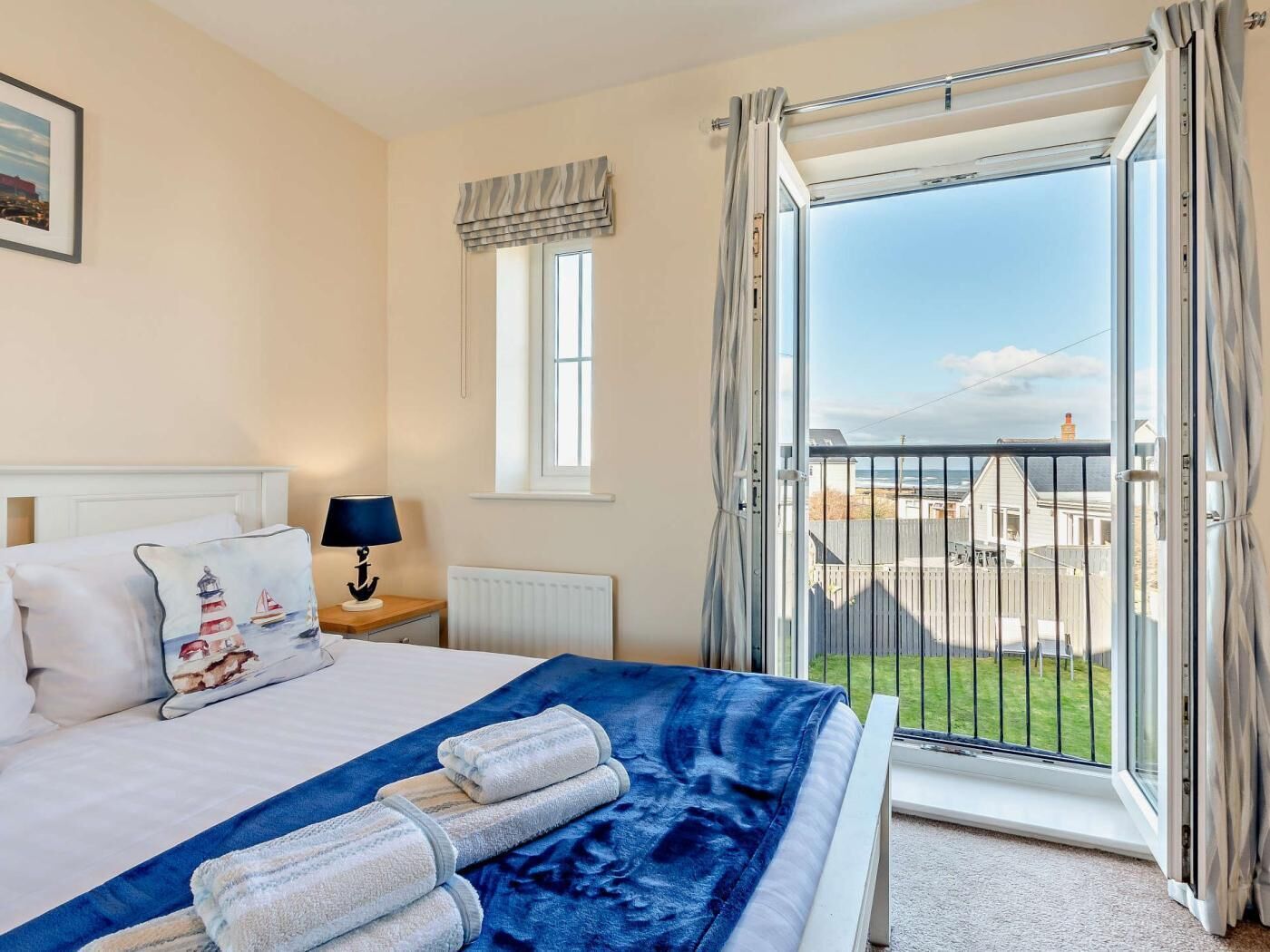3 bedrooms, travel crib, WiFi (free), bed sheets