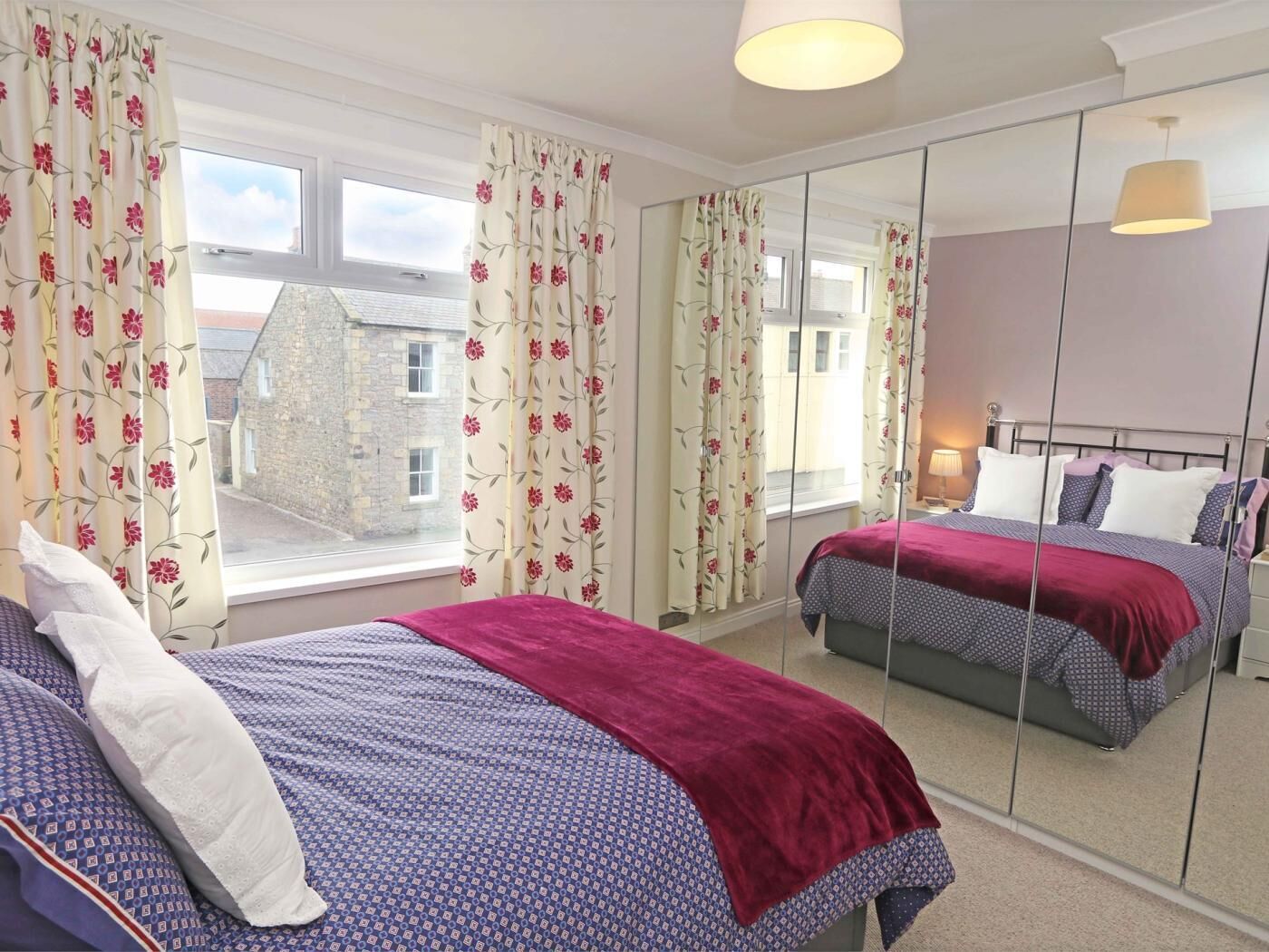 3 bedrooms, travel crib, WiFi (free), bed sheets
