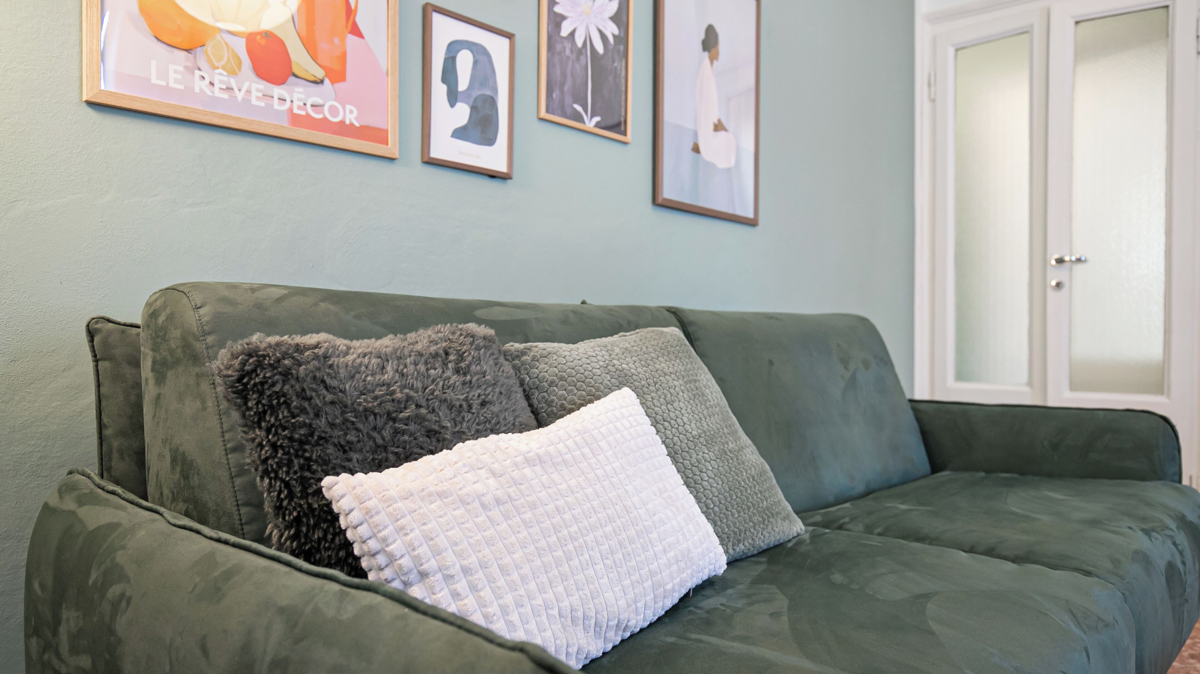 Apartment (1 Bedroom) | Interior