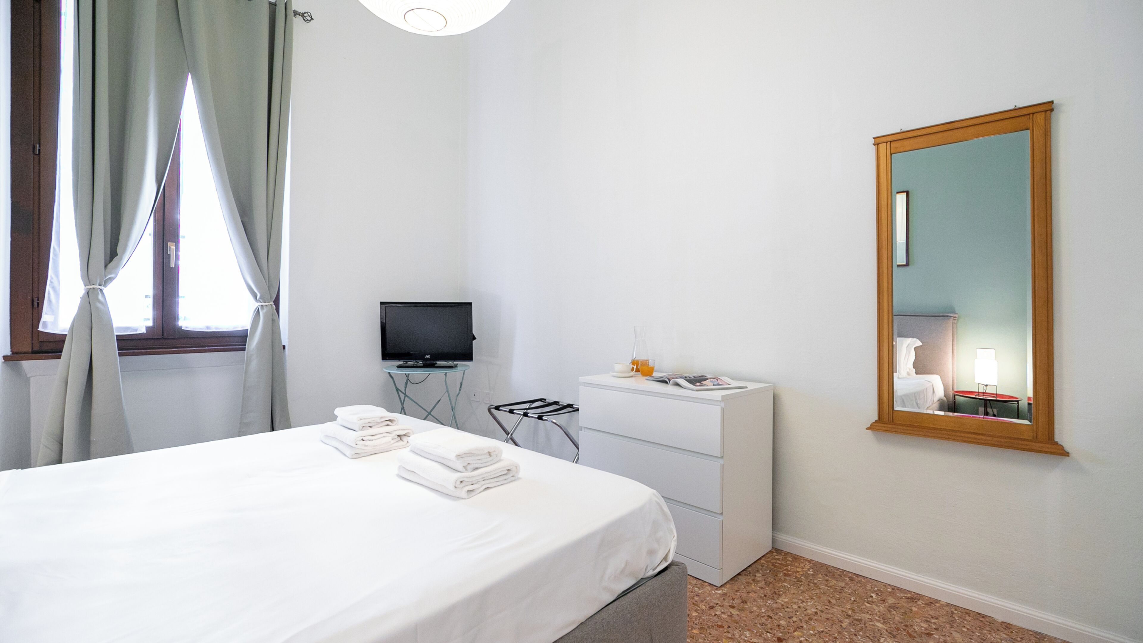 Apartment (1 Bedroom) | Interior