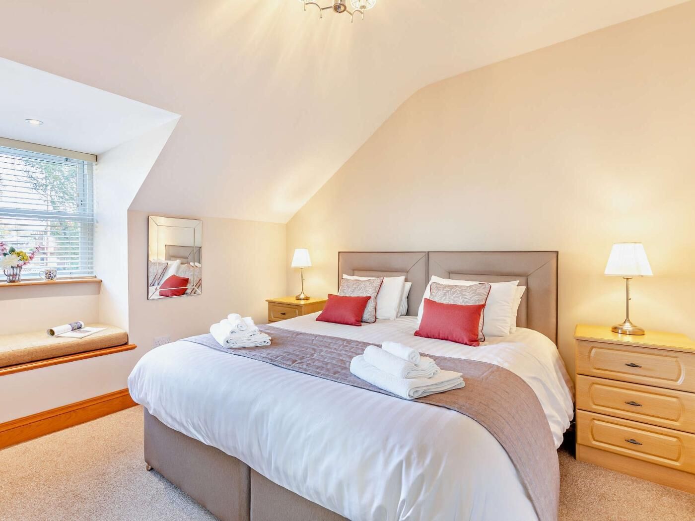 1 bedroom, travel cot, free WiFi, bed sheets