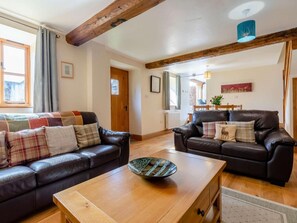 TV, fireplace - 2 Bed in Ludlow (oc-59293) (Richards Castle)