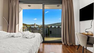 Standard Townhome, 2 Bedrooms, 2 Bathrooms (Pure Bliss Villa With Jacuzzi)