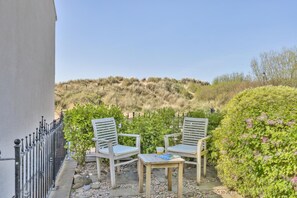 Terrace/patio - 4 Bed in Bideford (oc-59699) (Instow)