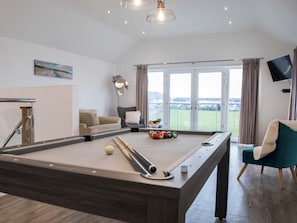 Games room - 3 Bed in Bideford (oc-60264) (Westward Ho!)