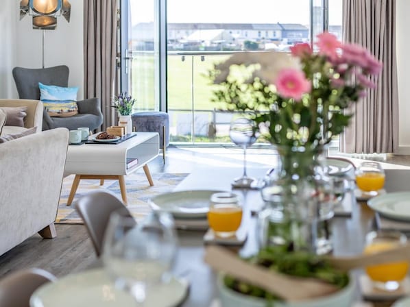 Dining - 3 Bed in Bideford (oc-60264) (Westward Ho!)